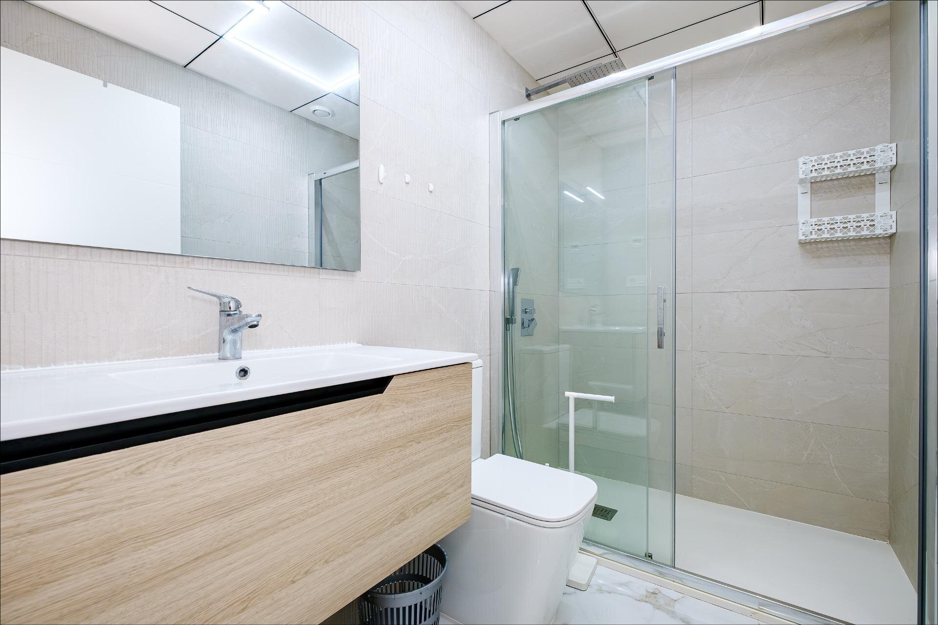 4-Bedroom Apartment in Estacion de Autobuses, Torrevieja - Image 38