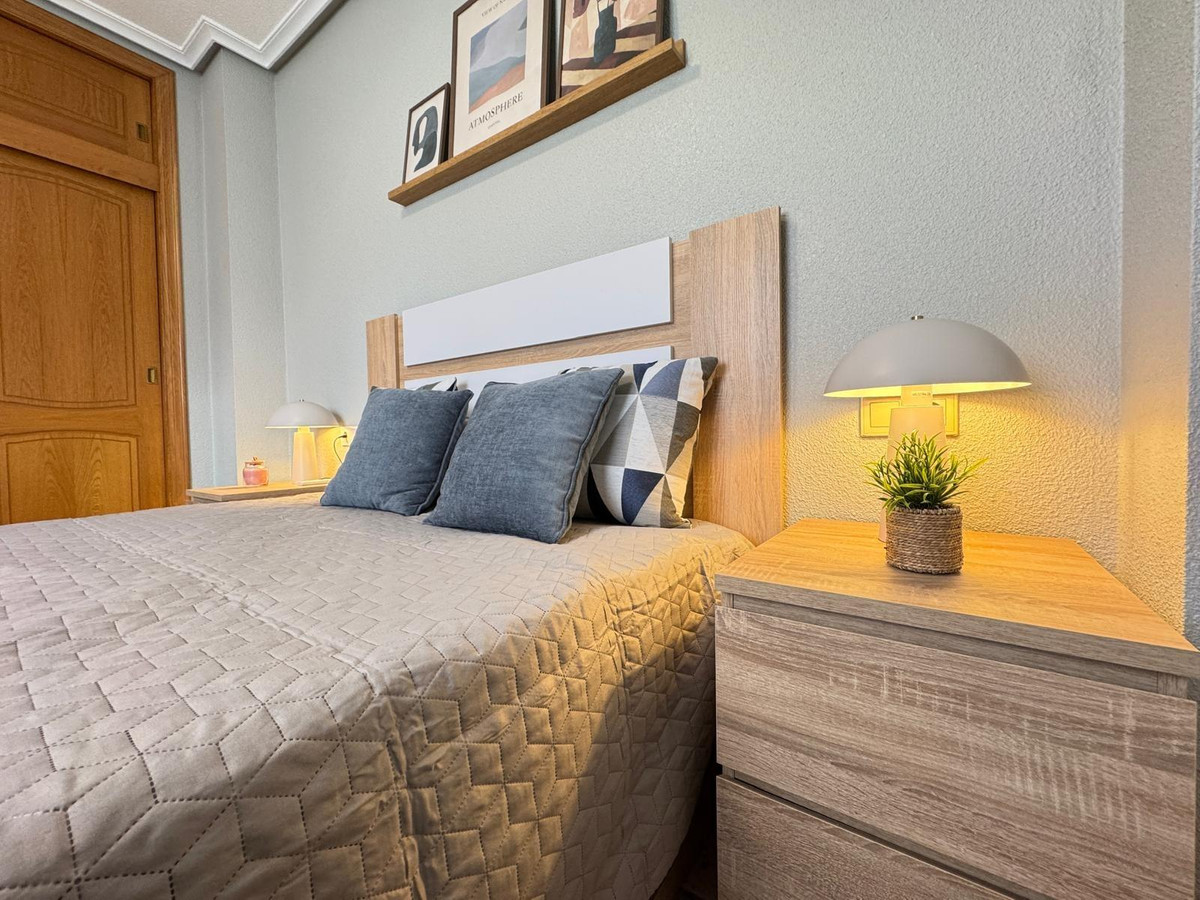 2-Bedroom Penthouse Apartment in Torrevieja | Sunny Casa... - Image 17