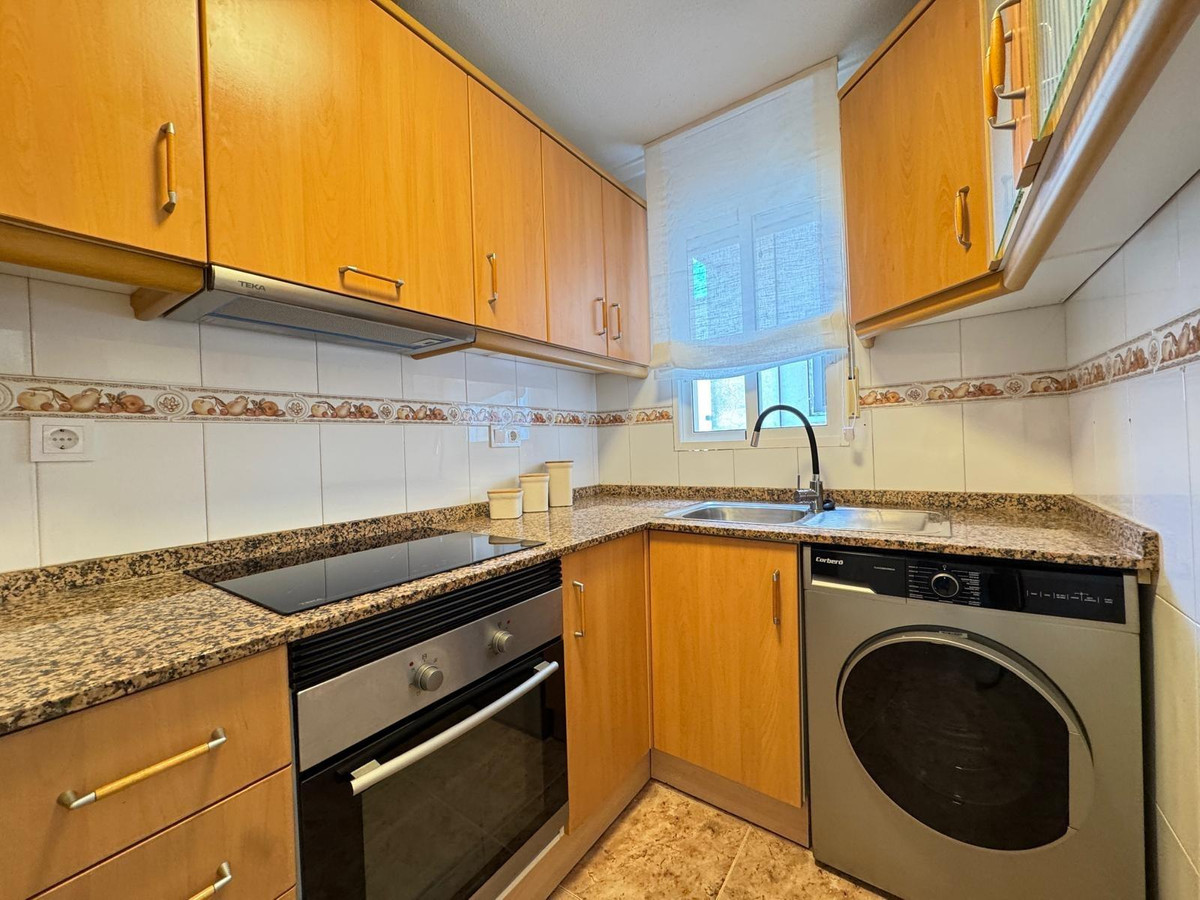 2-Bedroom Penthouse Apartment in Torrevieja | Sunny Casa... - Image 25