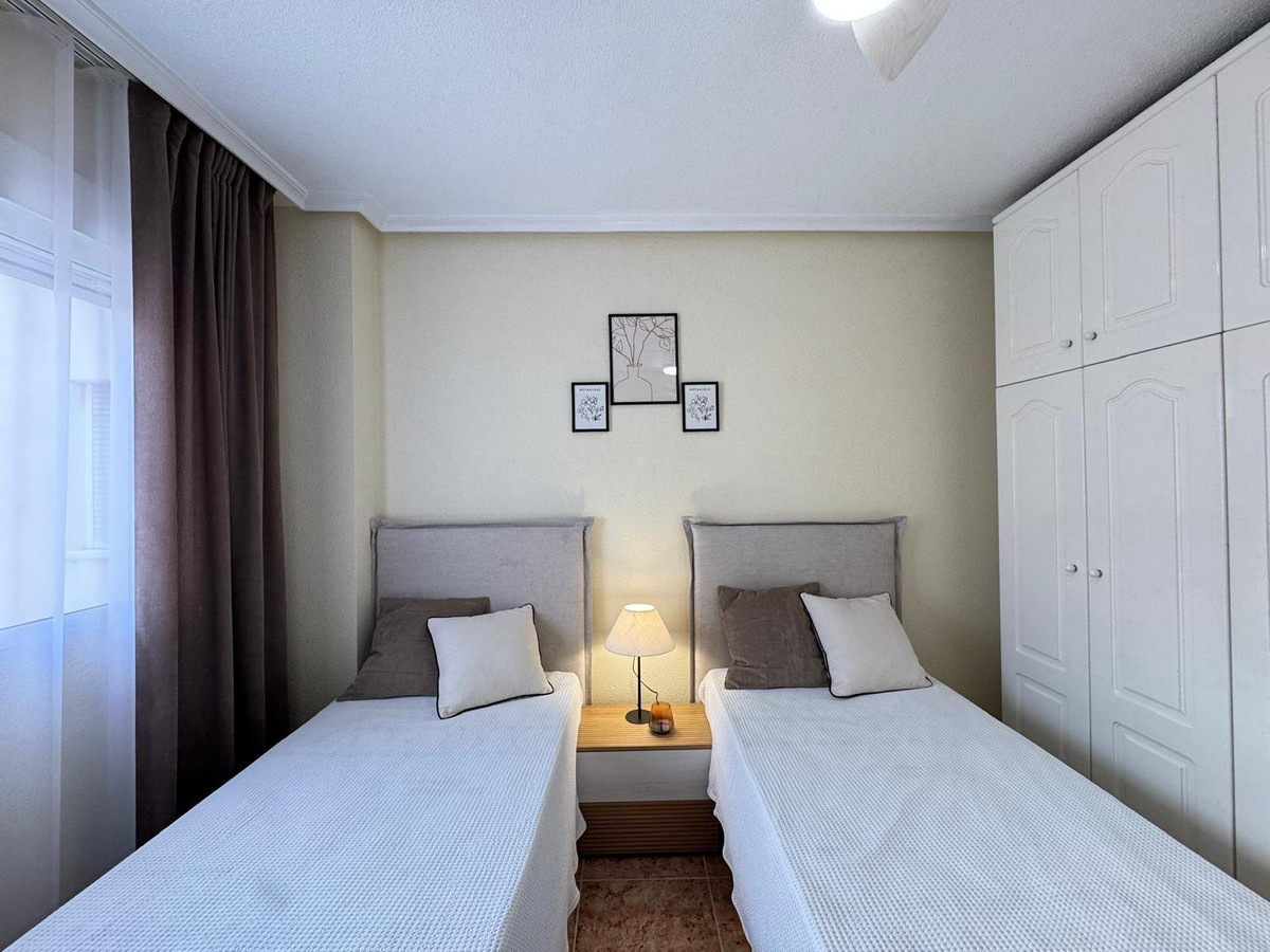 2-Bedroom Penthouse Apartment in Torrevieja | Sunny Casa... - Image 5
