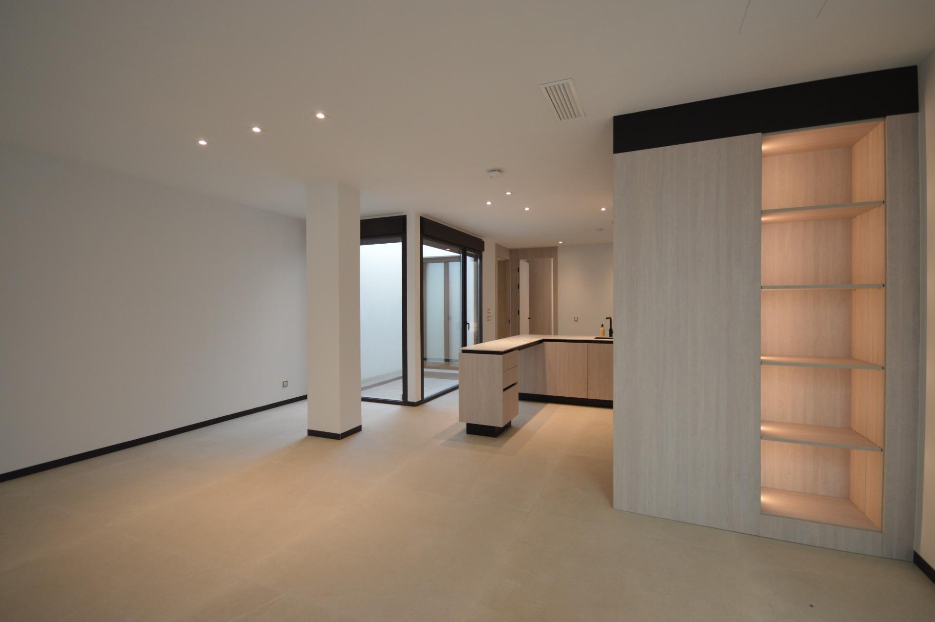 5-Bedroom Villa in Comunidad Valenciana, Algorfa - Image 14