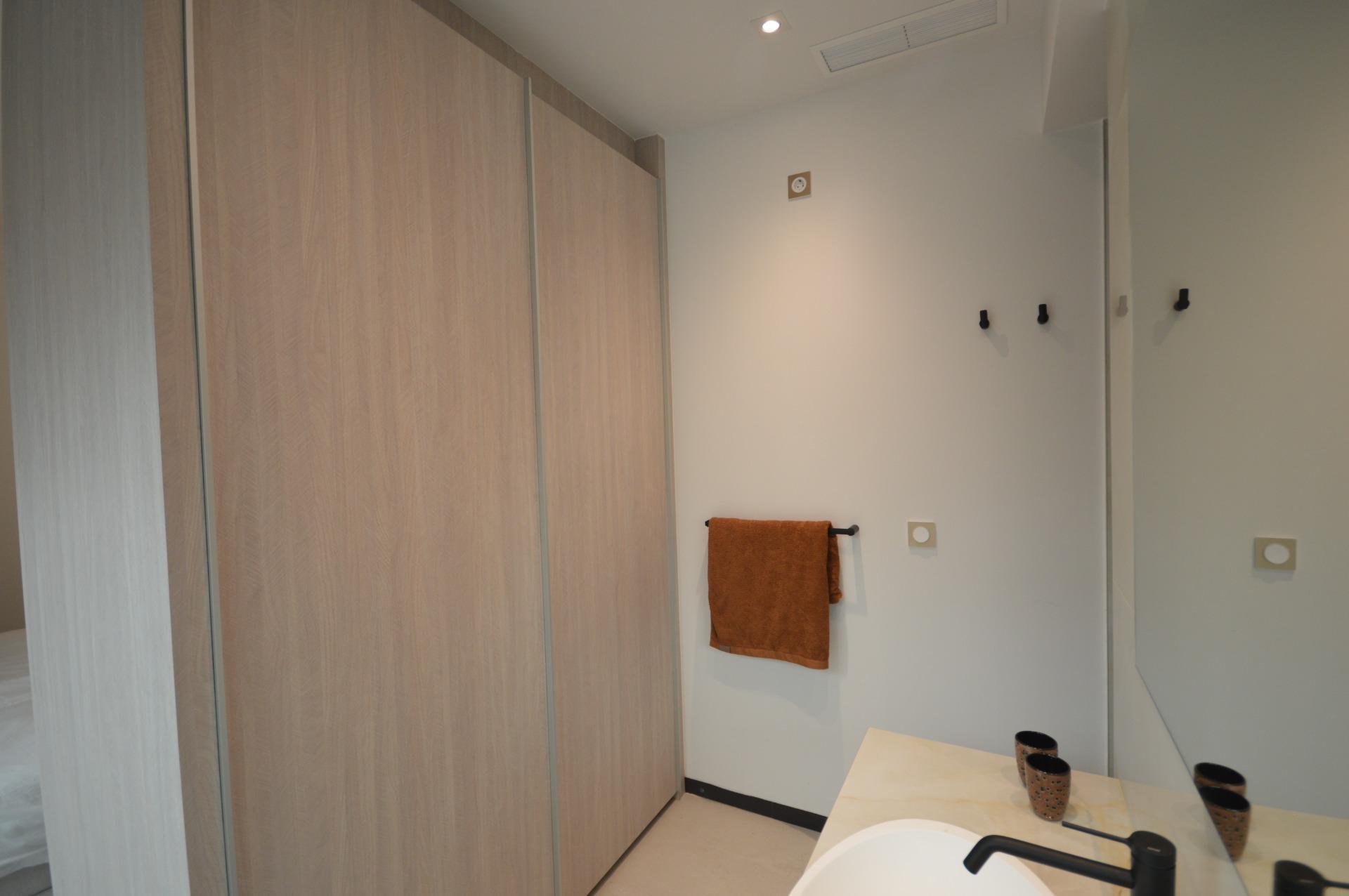 5-Bedroom Villa in Comunidad Valenciana, Algorfa - Image 32