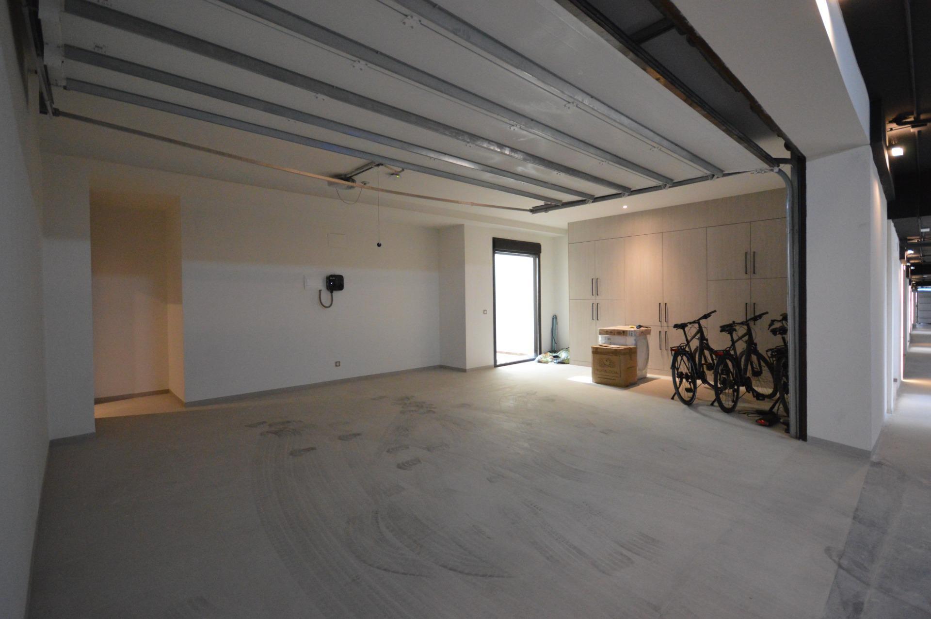 5-Bedroom Villa in Comunidad Valenciana, Algorfa - Image 36