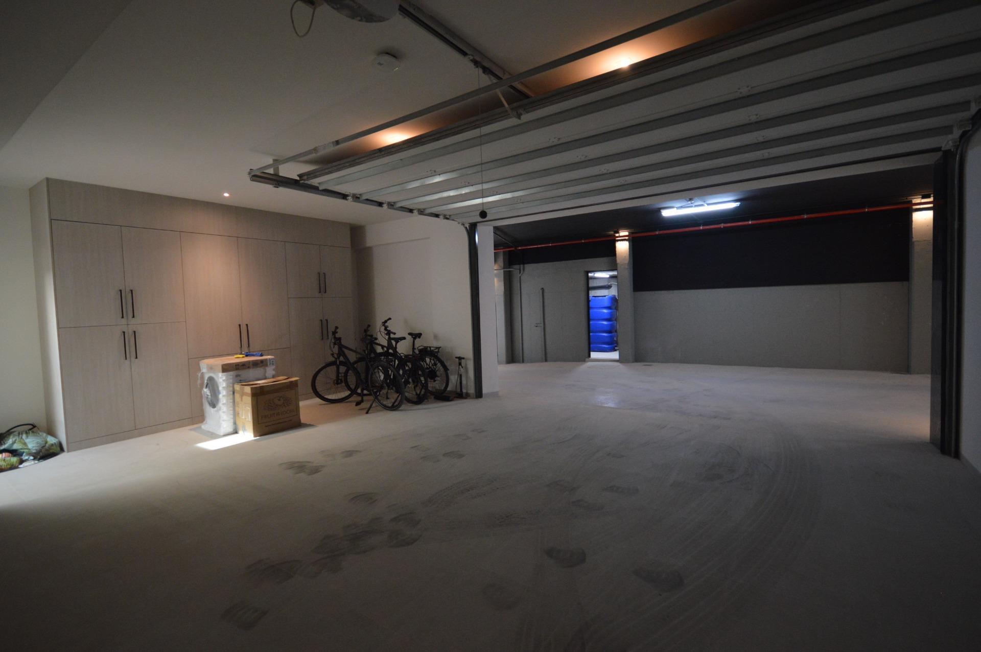 5-Bedroom Villa in Comunidad Valenciana, Algorfa - Image 37