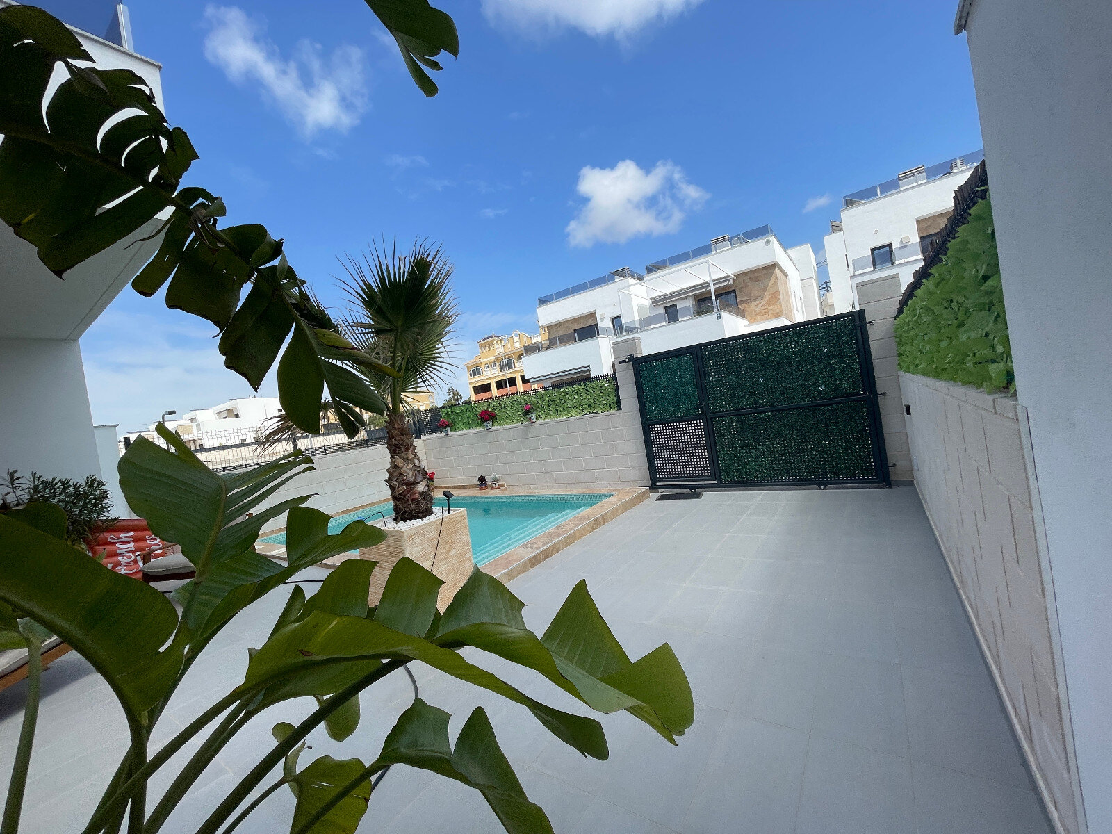 3-Bedroom Villa in Pueblo 4, Benijofar - Image 2