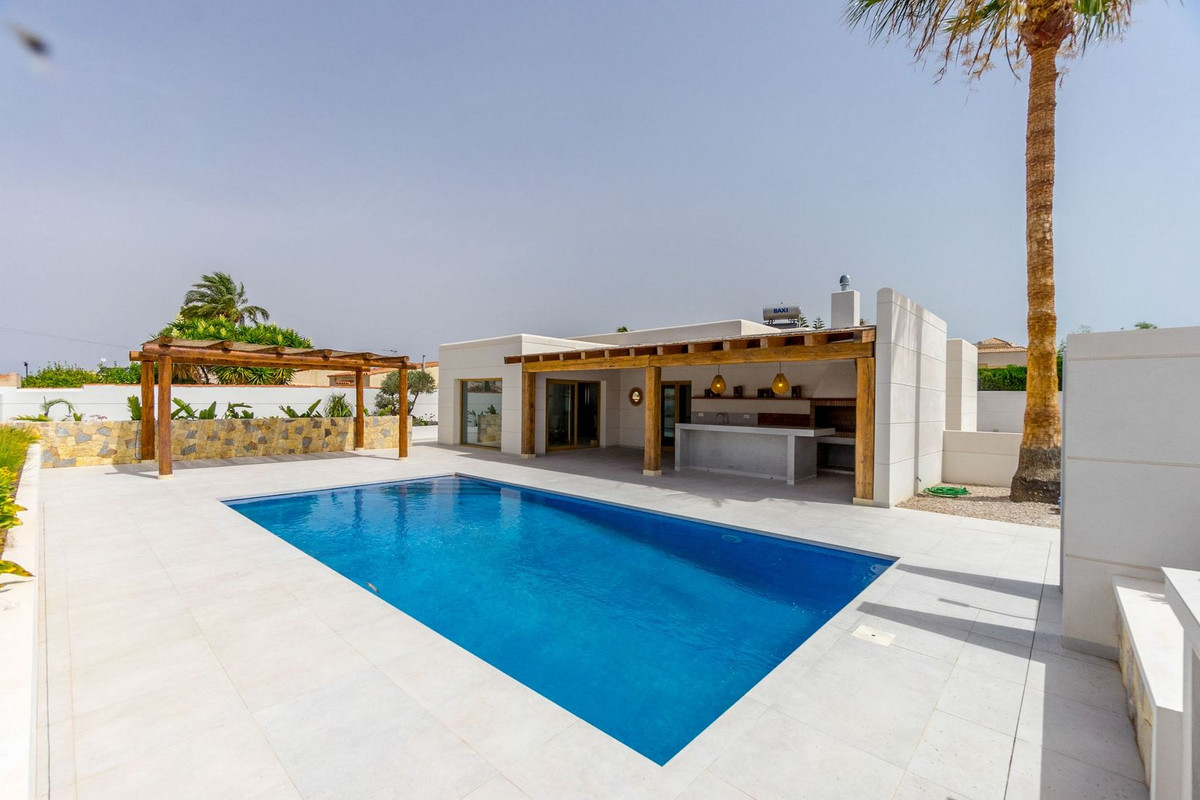 4-Zimmer Freistehende Villa in  Torrevieja | Sunny Casas ... - Image 1