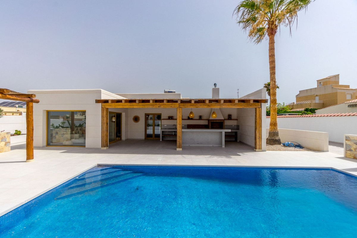 4-Zimmer Freistehende Villa in  Torrevieja | Sunny Casas ... - Image 2