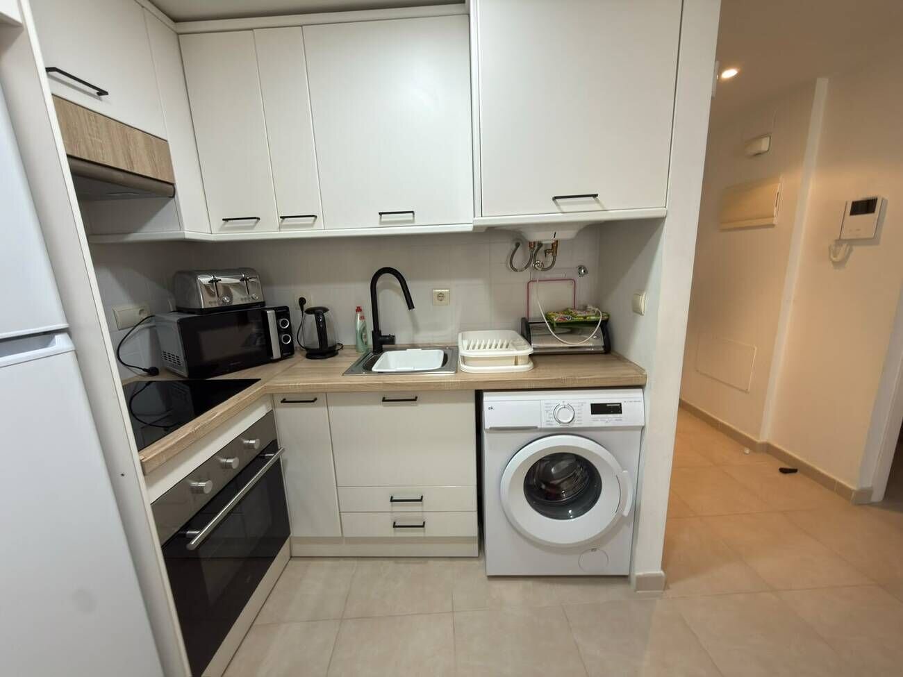 2-Bedroom Apartment in Las Filipinas, Orihuela Costa - Image 3