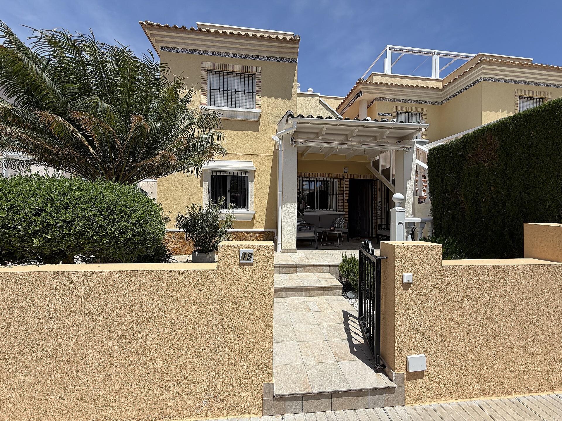 2-Bedroom Apartment in Los Dolses, Orihuela Costa - Image 1