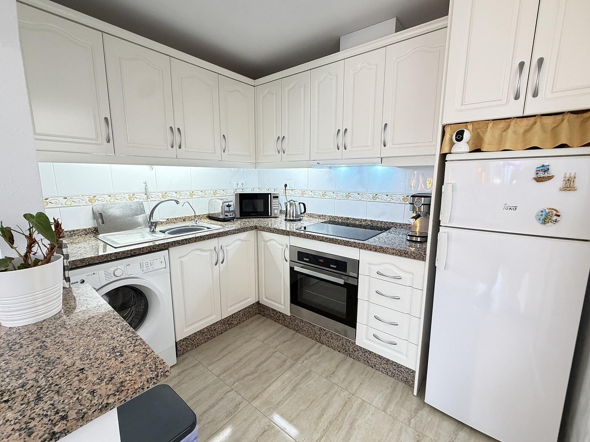 2-Bedroom Apartment in Los Dolses, Orihuela Costa - Image 15