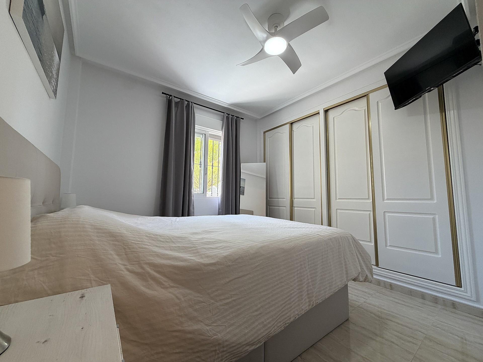 2-Bedroom Apartment in Los Dolses, Orihuela Costa - Image 18