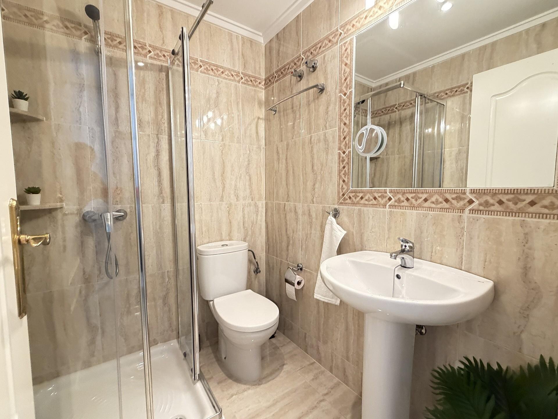 2-Bedroom Apartment in Los Dolses, Orihuela Costa - Image 19