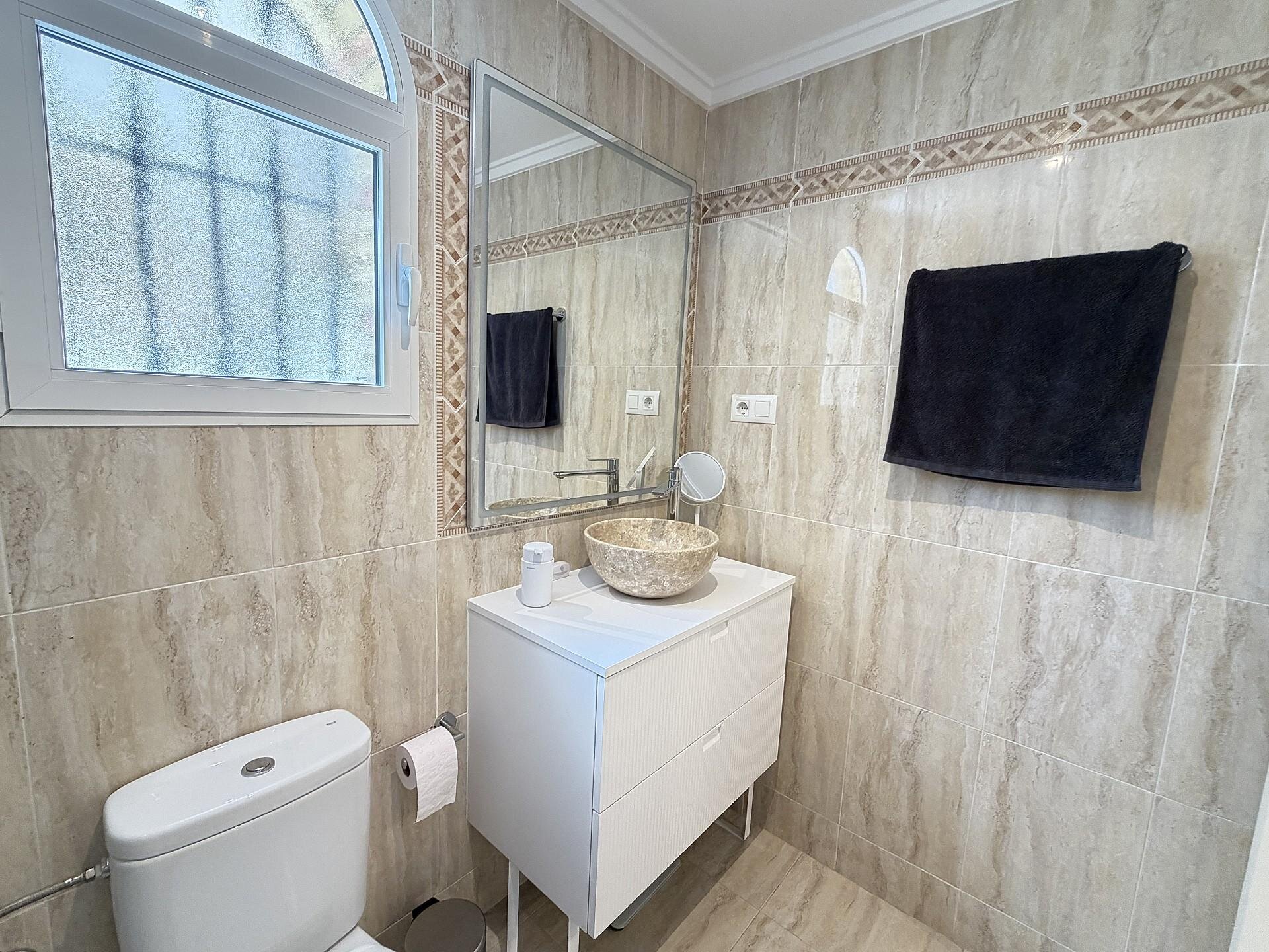 2-Bedroom Apartment in Los Dolses, Orihuela Costa - Image 22