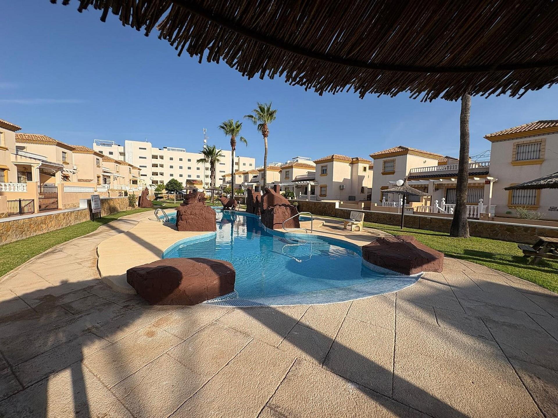 2-Bedroom Apartment in Los Dolses, Orihuela Costa - Image 32