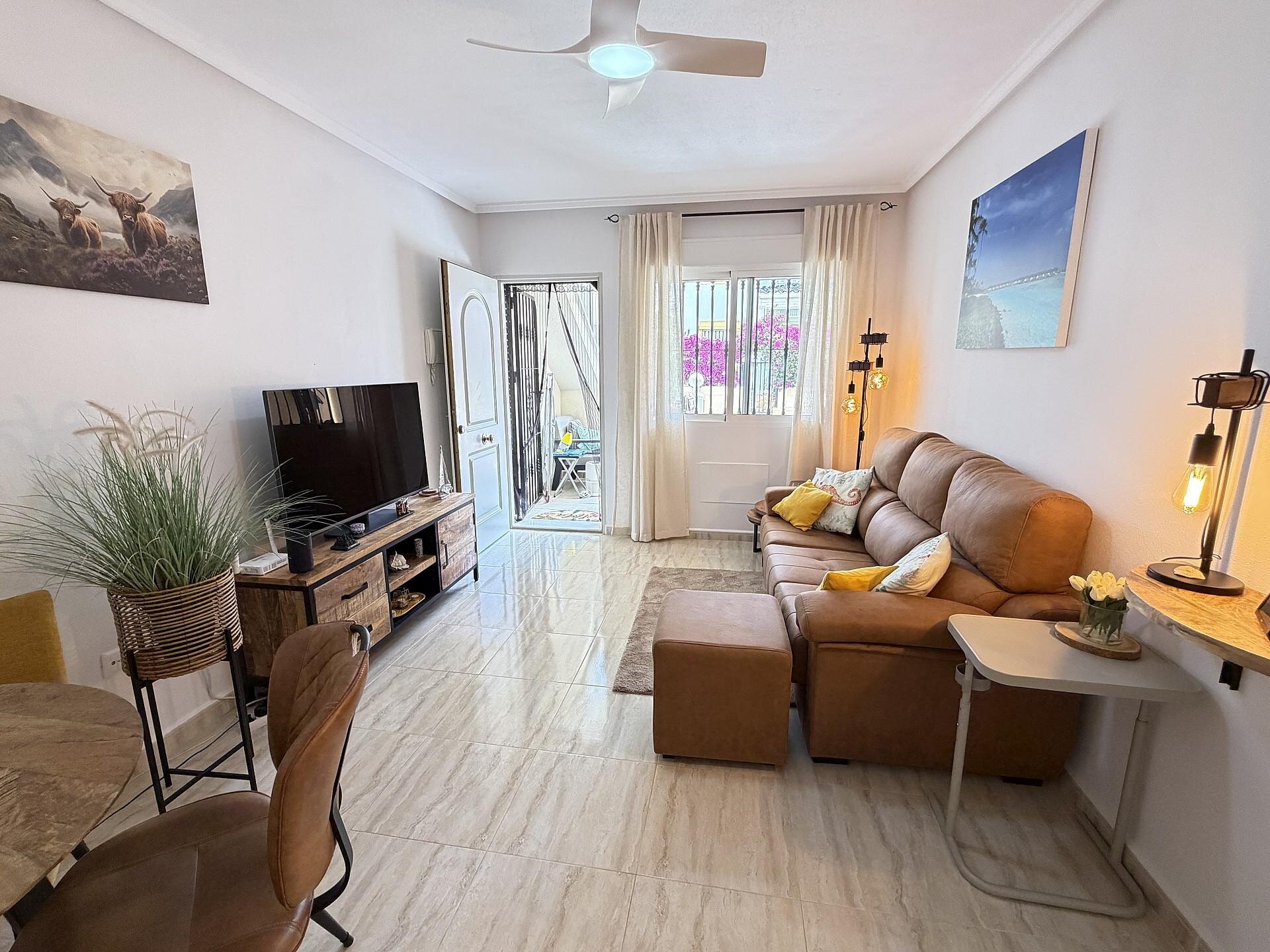 2-Bedroom Apartment in Los Dolses, Orihuela Costa - Image 9