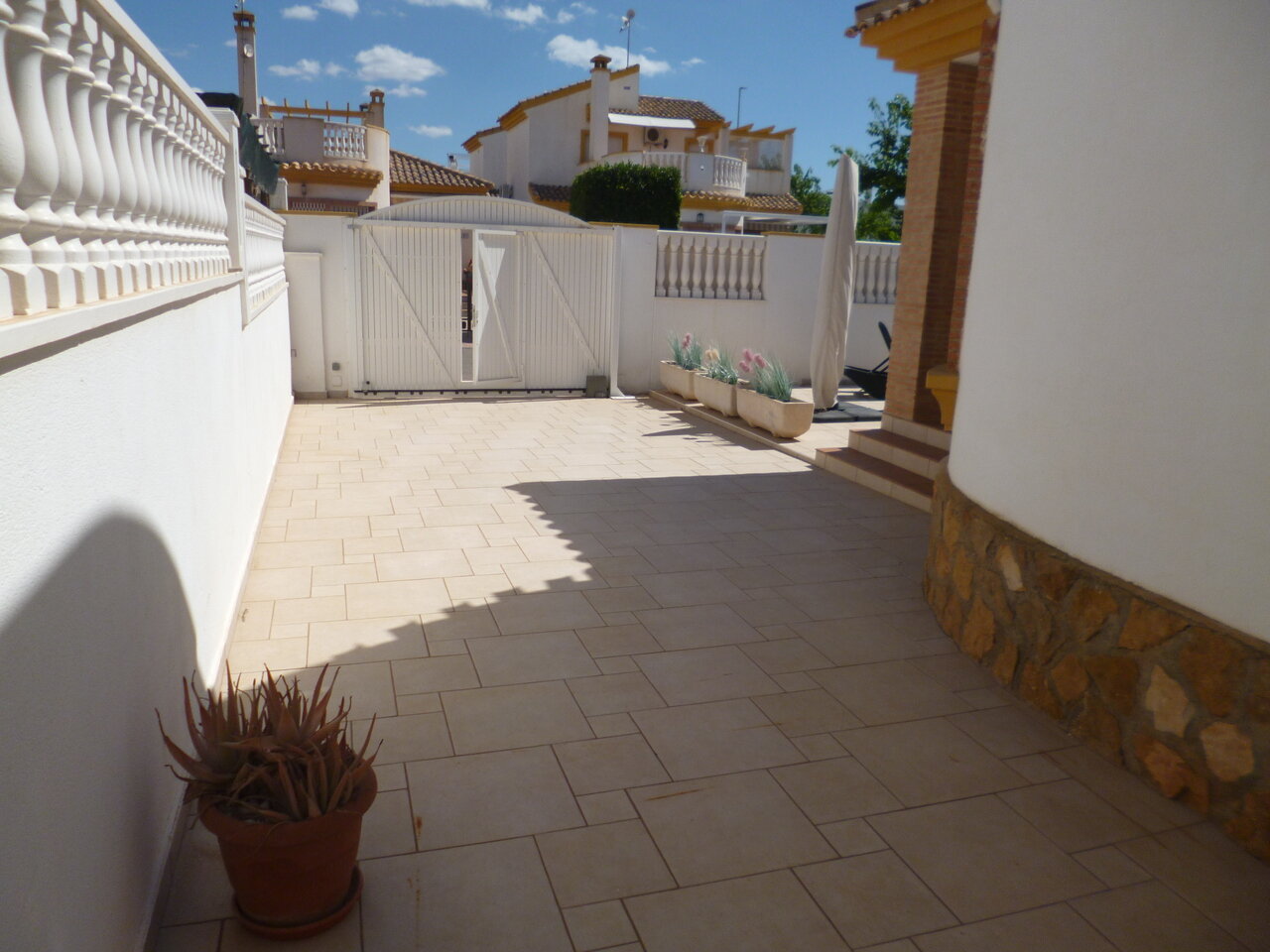 4-Bedroom Villa in Pilar de la Horadada - Image 28