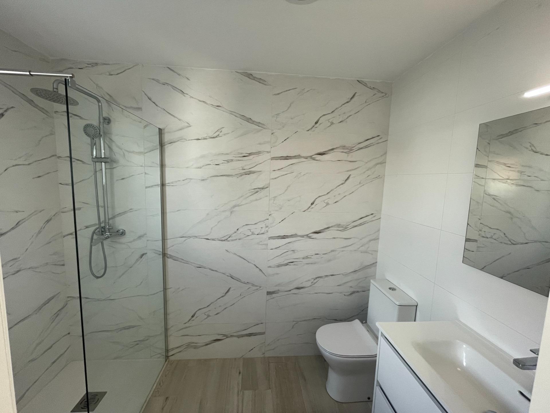 3-Bedroom Bungalow in Cabo Roig, Orihuela Costa - Image 12