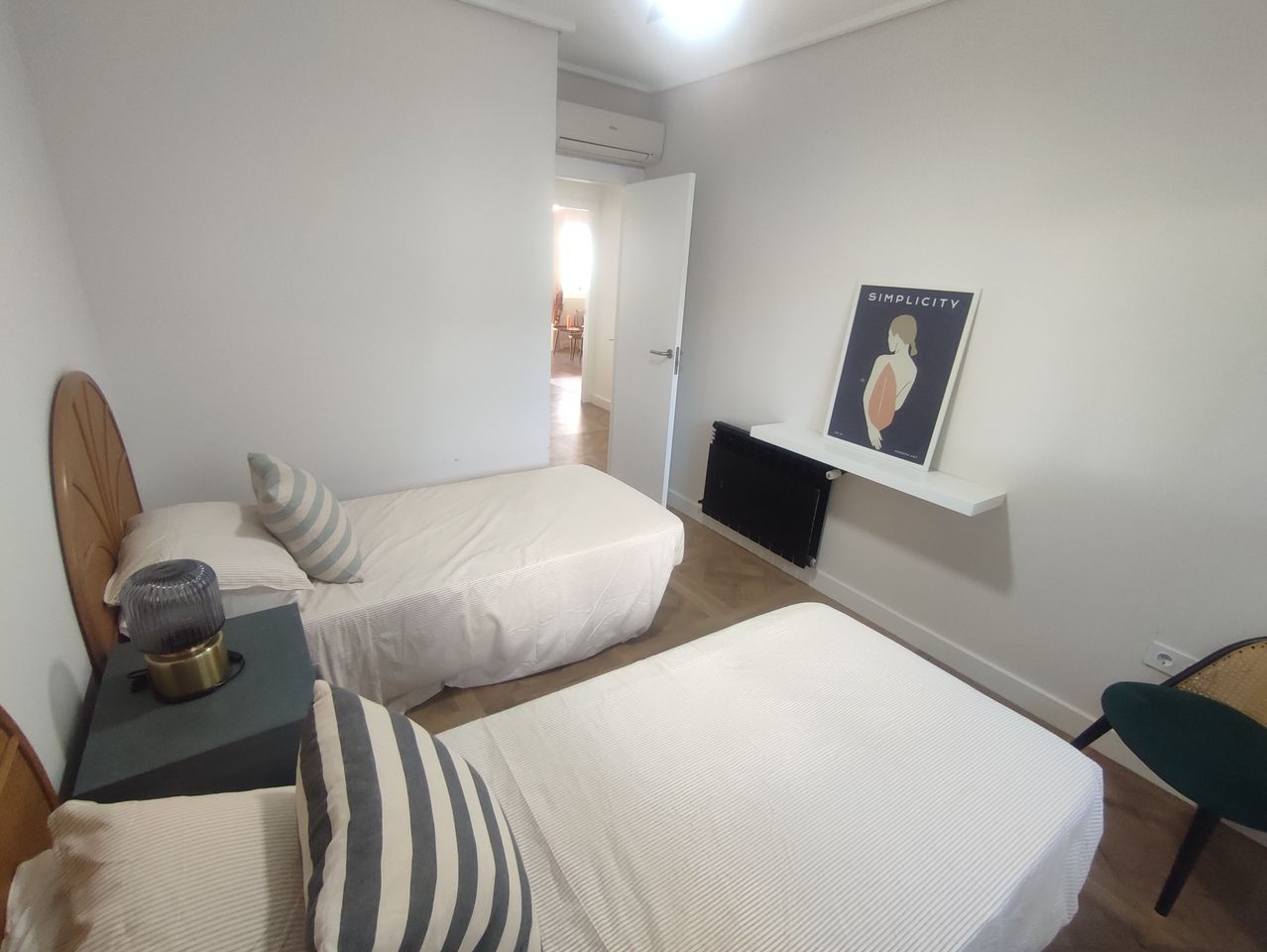 3-Bedroom Apartment in Sucina, Sucina - Image 11
