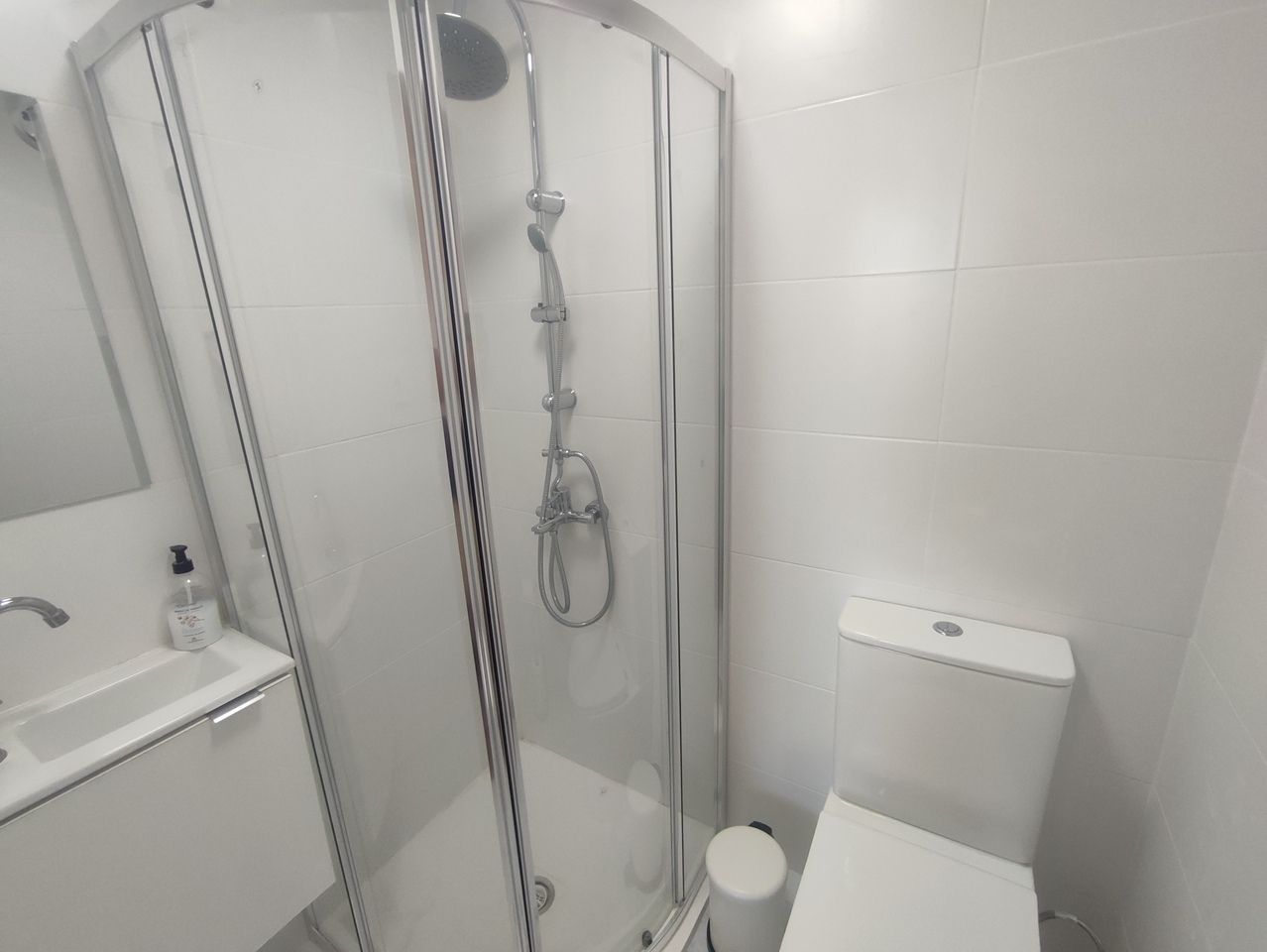 3-Bedroom Apartment in Sucina, Sucina - Image 18