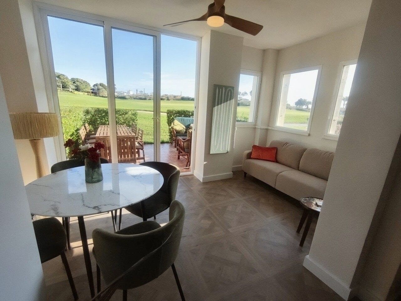 3-Bedroom Apartment in Sucina, Sucina - Image 2
