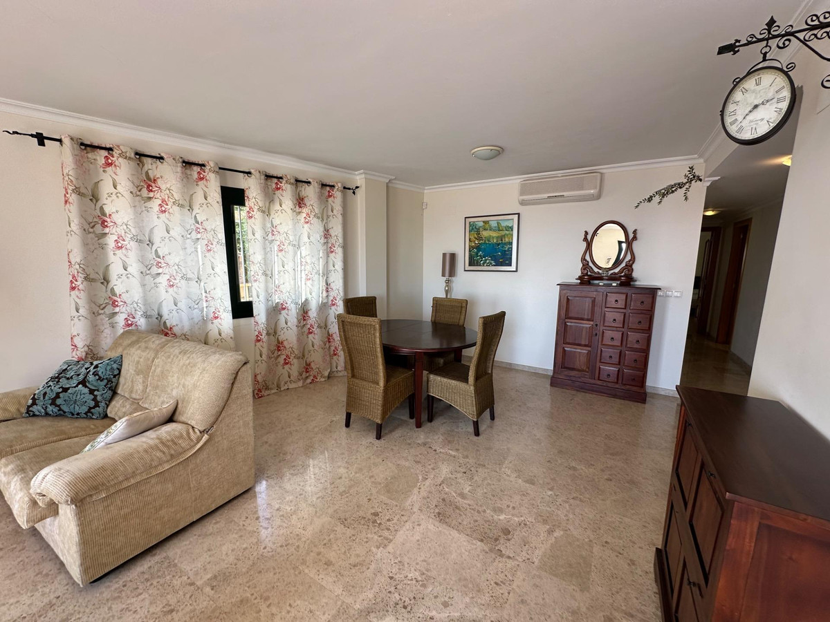 2-Bedroom Middle Floor Apartment in Altea | Sunny Casas ... - Image 5