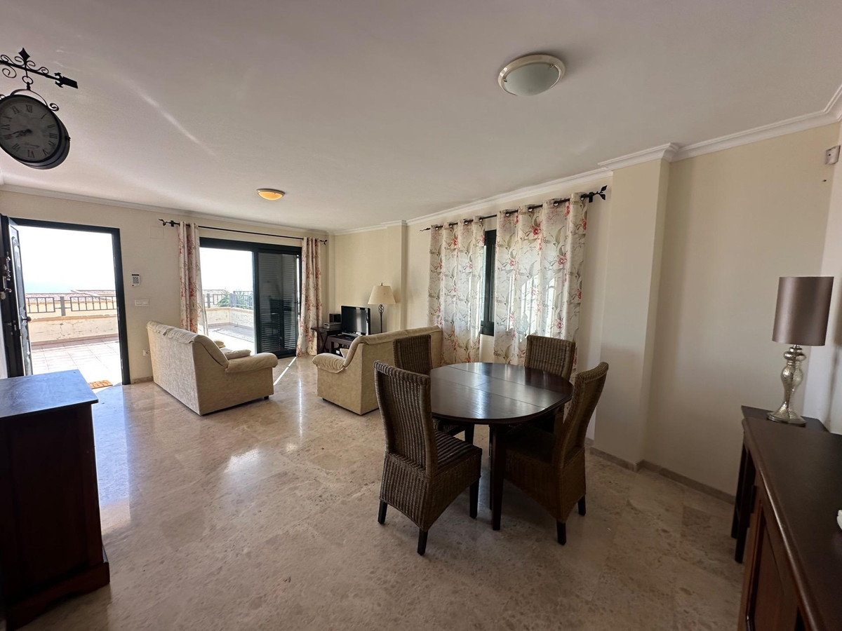 2-Bedroom Middle Floor Apartment in Altea | Sunny Casas ... - Image 8