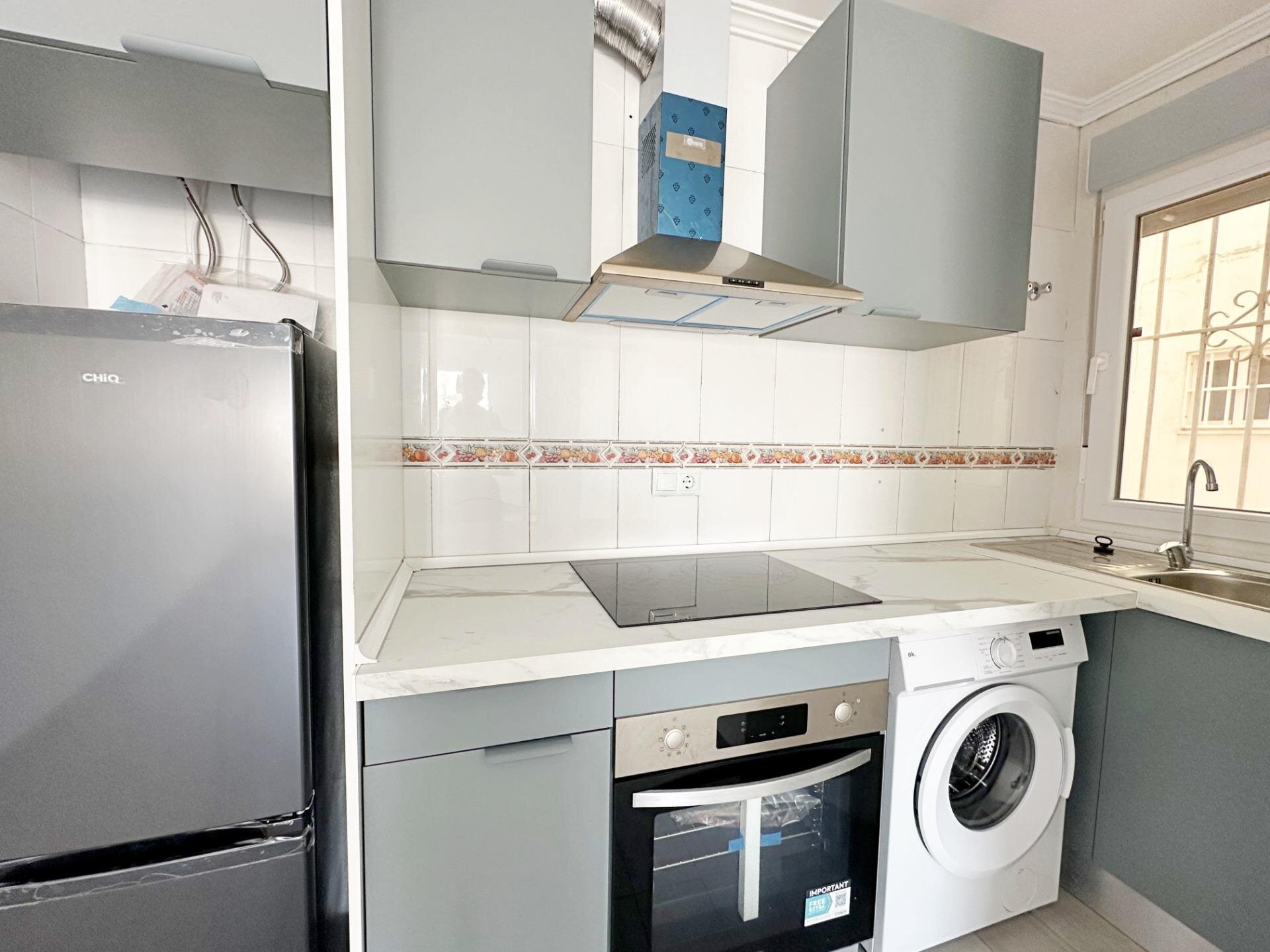 2-Bedroom Apartment in Estacion de Autobuses, Torrevieja - Image 3