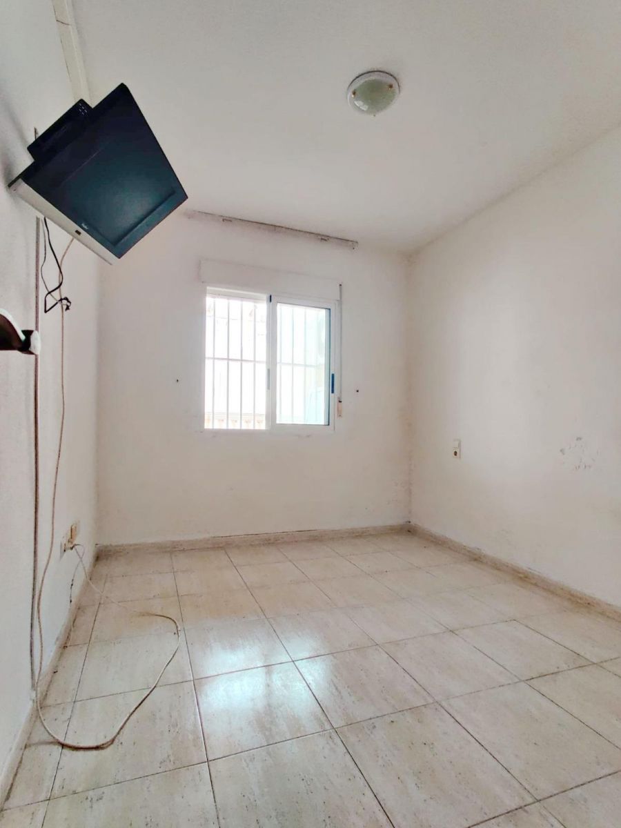 3-Bedroom Penthouse in Centro, Torrevieja - Image 16