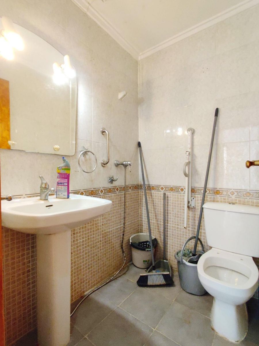 3-Bedroom Penthouse in Centro, Torrevieja - Image 22