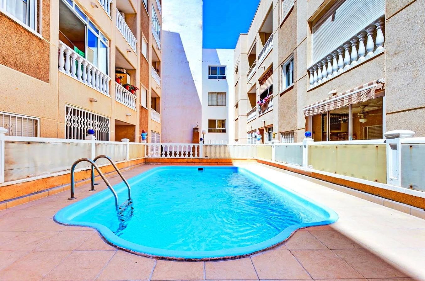 3-Bedroom Penthouse in Centro, Torrevieja - Image 32