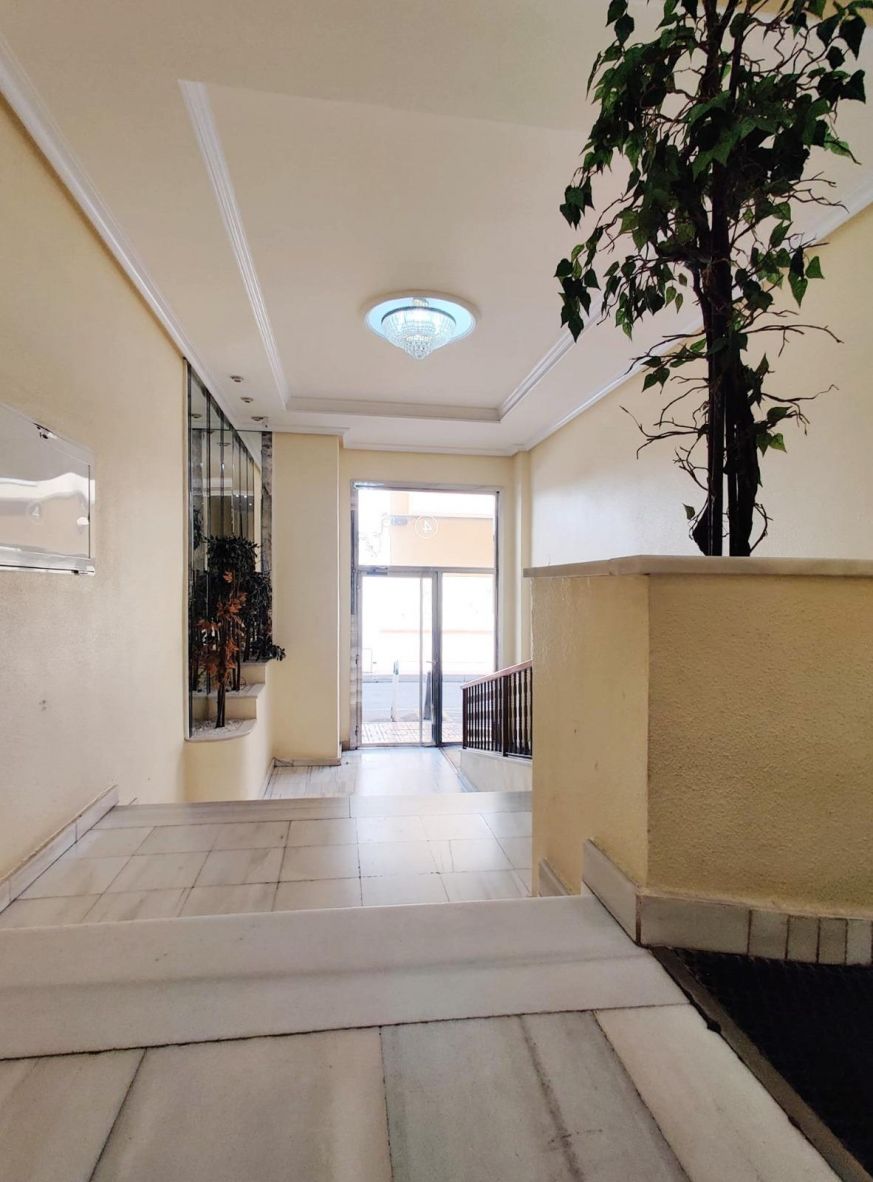 3-Bedroom Penthouse in Centro, Torrevieja - Image 34