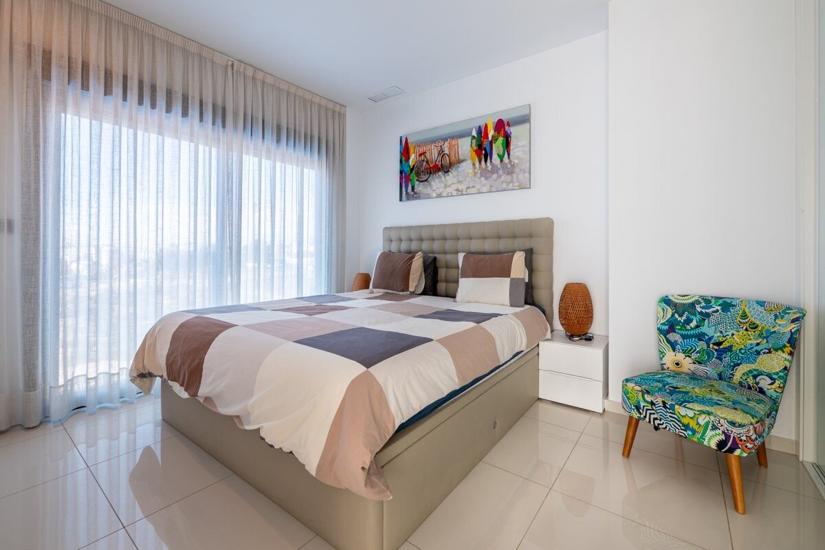 3-Bedroom Villa in Comunidad Valenciana, Almoradi - Image 10