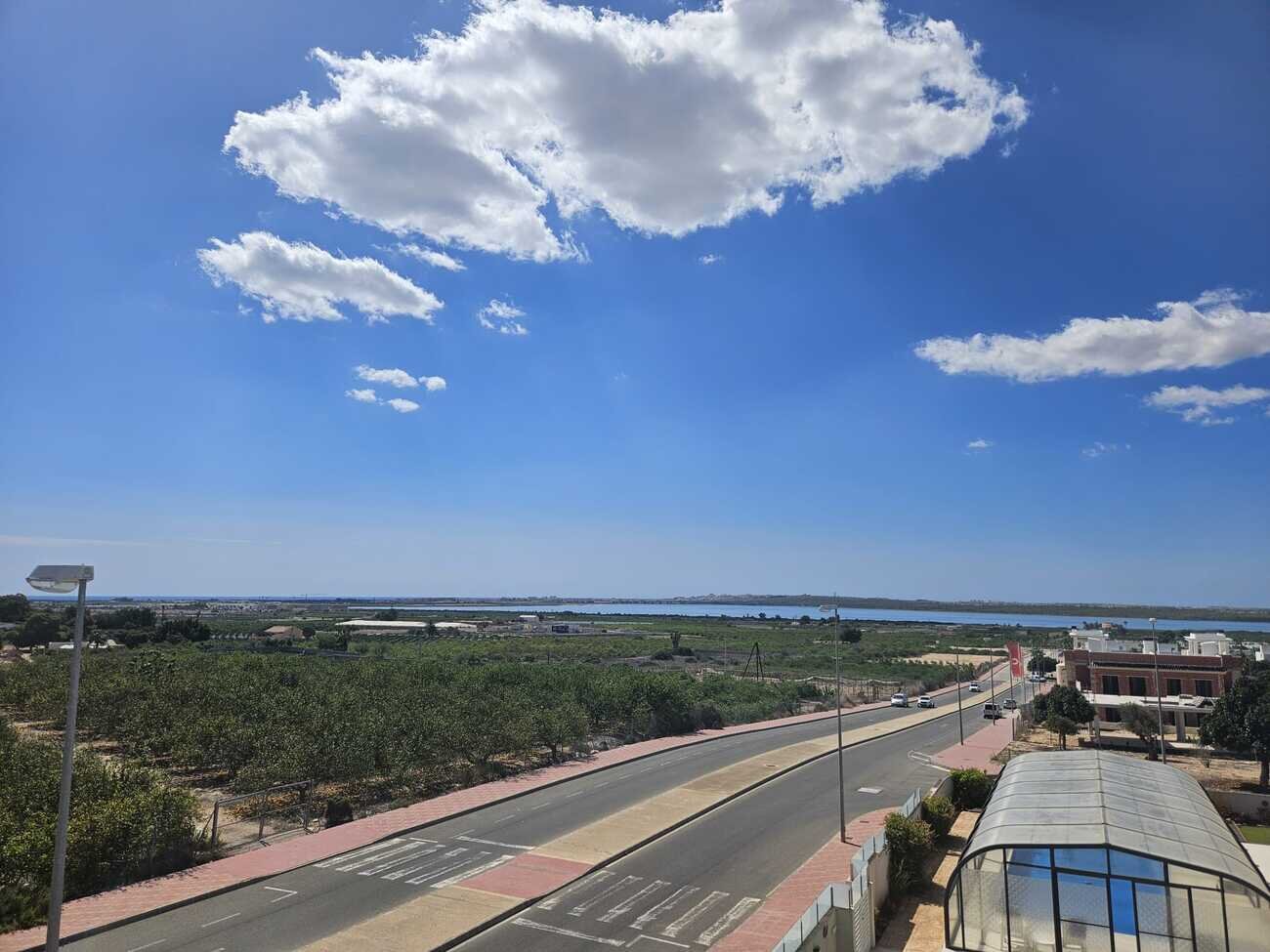 3-Bedroom Villa in Comunidad Valenciana, Almoradi - Image 27