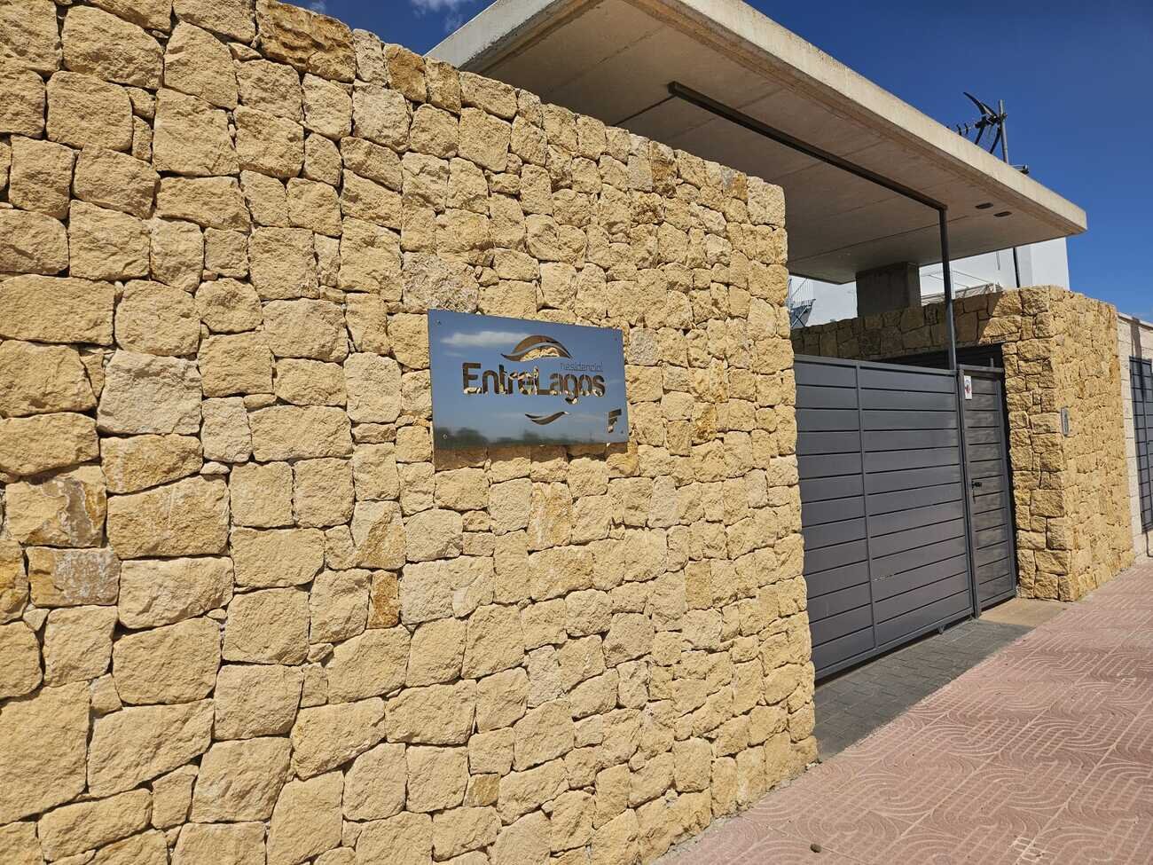 3-Bedroom Villa in Comunidad Valenciana, Almoradi - Image 28