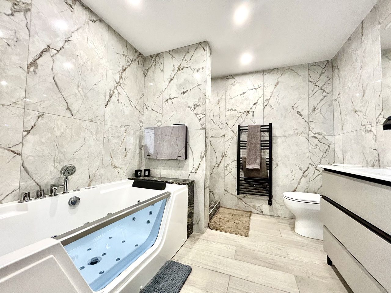 4-Bedroom House in Pueblo 9, San Miguel de Salinas - Image 10