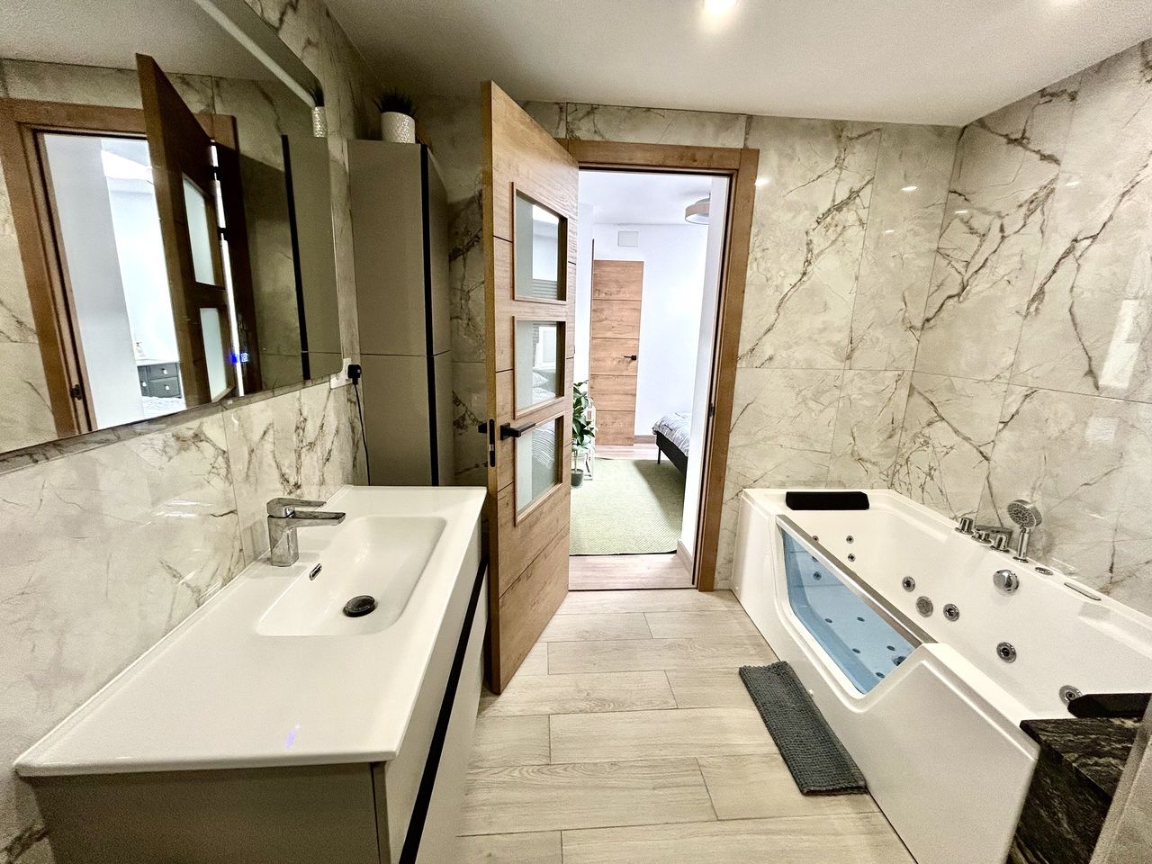 4-Bedroom House in Pueblo 9, San Miguel de Salinas - Image 11