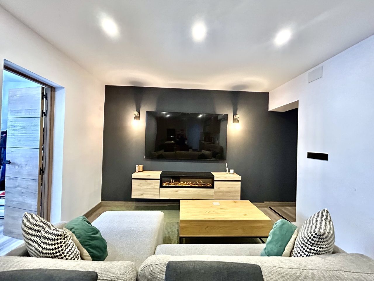 4-Bedroom House in Pueblo 9, San Miguel de Salinas - Image 2