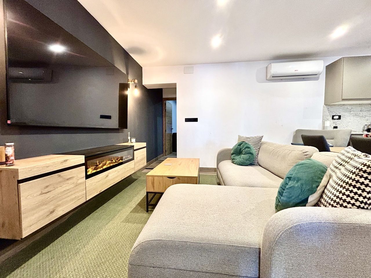 4-Bedroom House in Pueblo 9, San Miguel de Salinas - Image 4