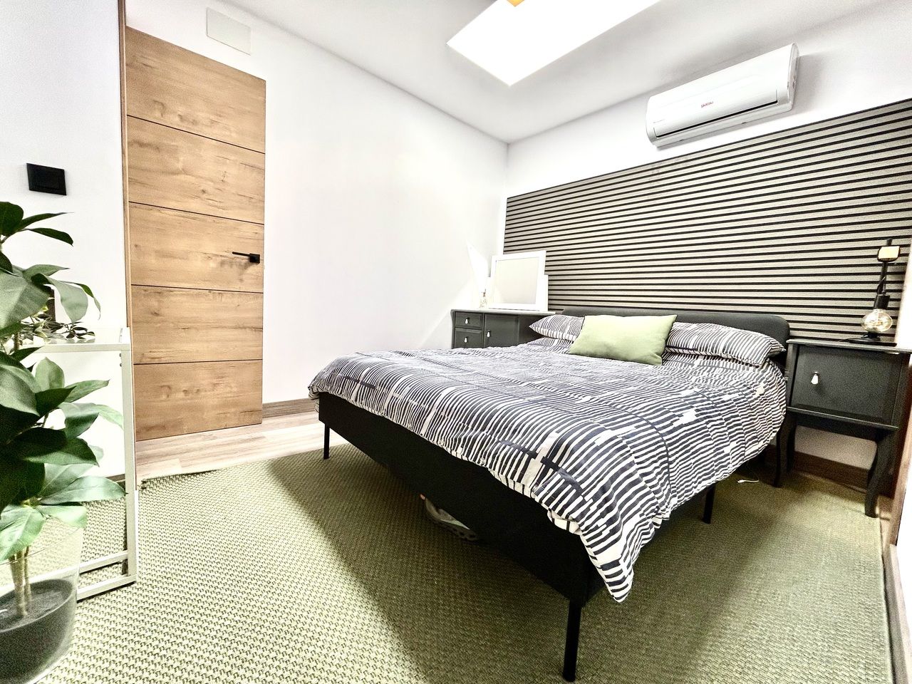 4-Bedroom House in Pueblo 9, San Miguel de Salinas - Image 9