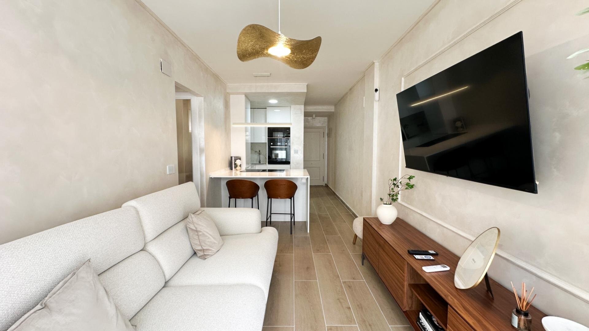 2-Bedroom Apartment in Centro, Torrevieja - Image 10