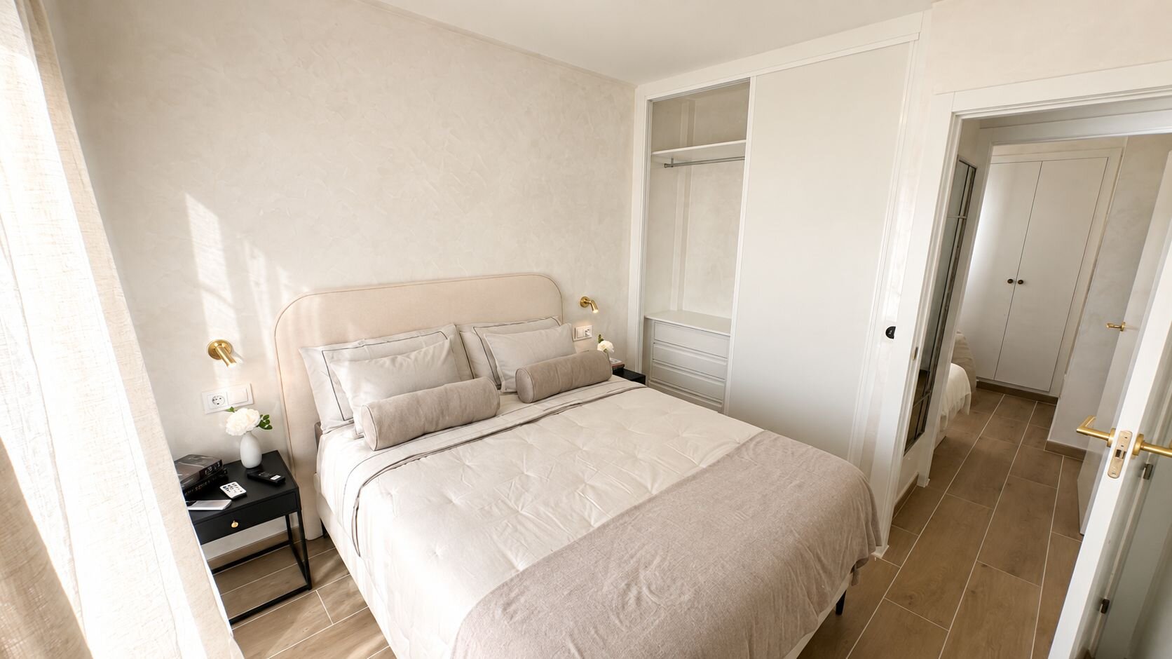 2-Bedroom Apartment in Centro, Torrevieja - Image 14