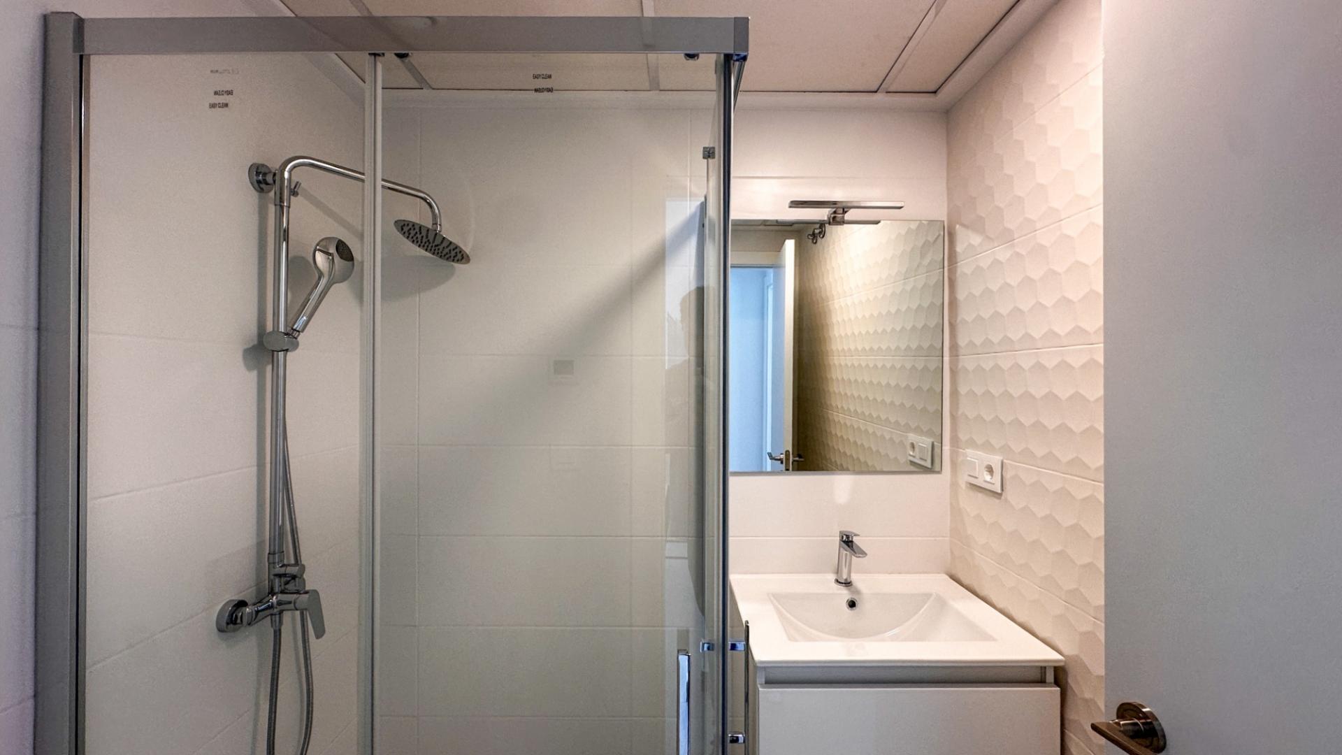 Apartment in Orihuela Costa - Image 16