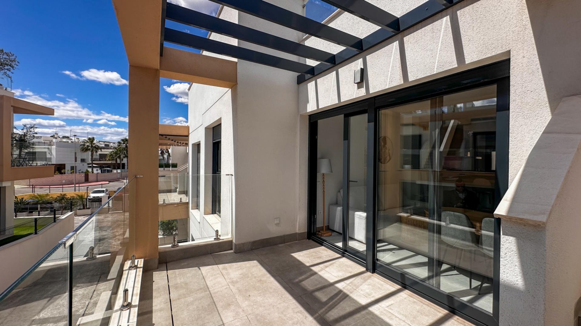 Apartment in Orihuela Costa - Image 22