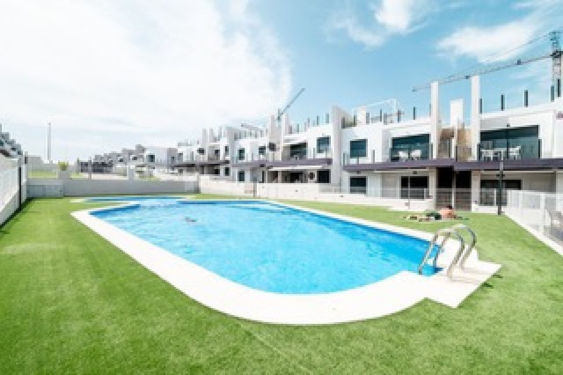 3-Bedroom Apartment in Pueblo, San Miguel de Salinas - Image 1