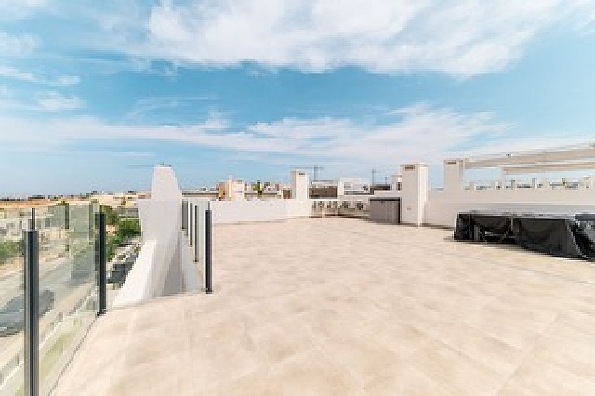 3-Bedroom Apartment in Pueblo, San Miguel de Salinas - Image 2
