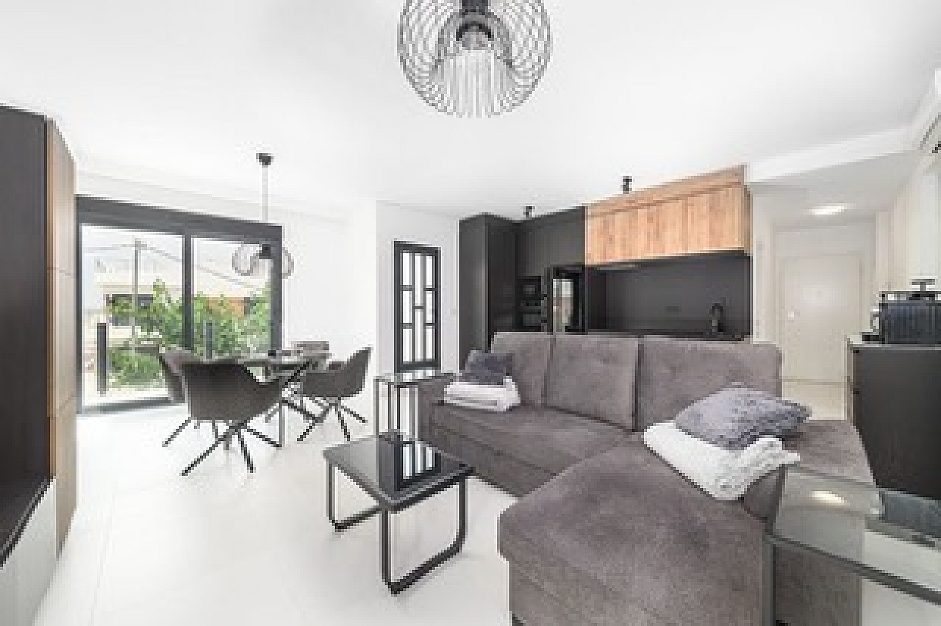3-Bedroom Apartment in Pueblo, San Miguel de Salinas - Image 5