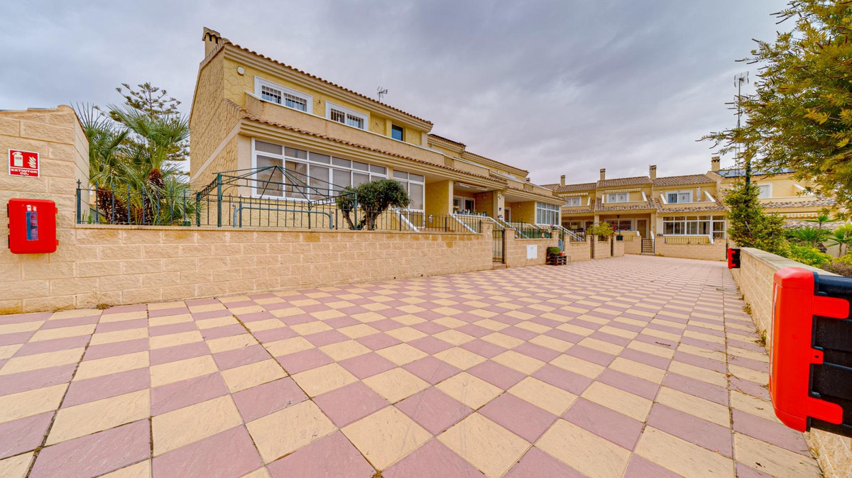 Bungalow z 5 Sypialniami w, Torrevieja | Sunny Casas - Ni... - Image 14