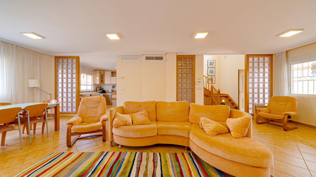 Bungalow z 5 Sypialniami w, Torrevieja | Sunny Casas - Ni... - Image 17