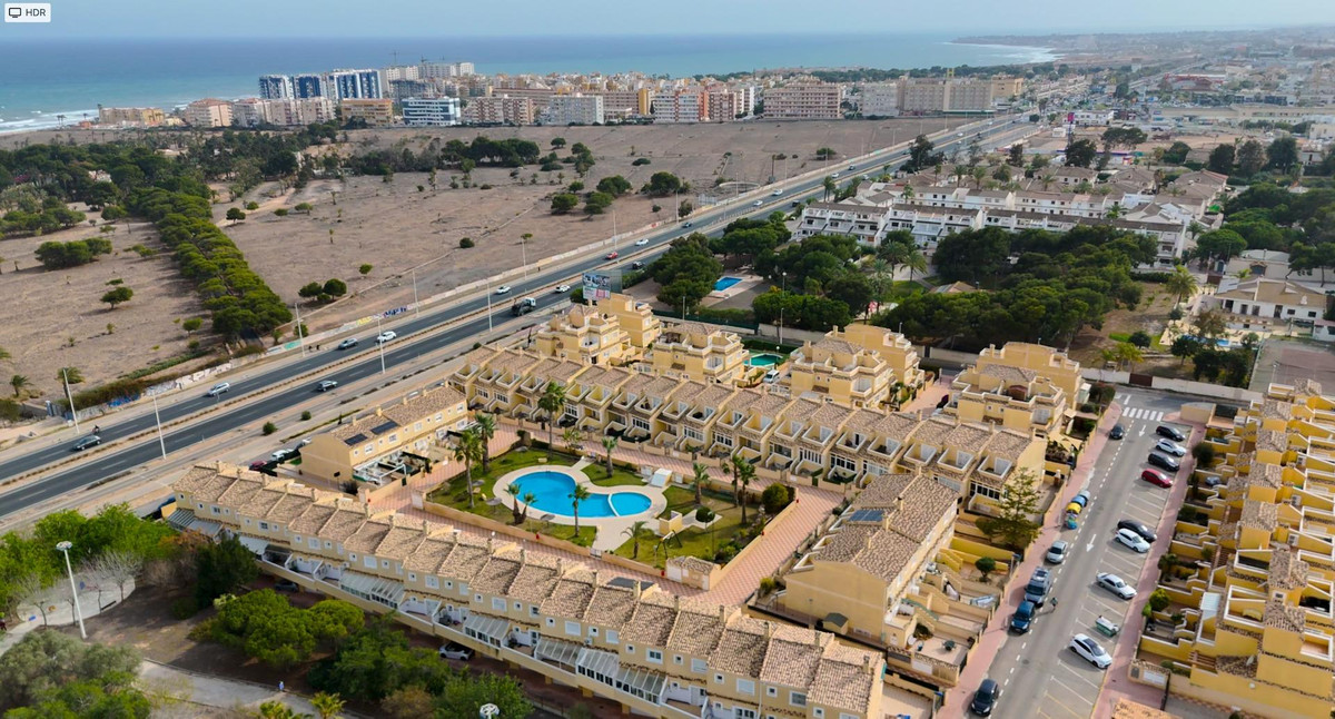 Bungalow z 5 Sypialniami w, Torrevieja | Sunny Casas - Ni... - Image 3