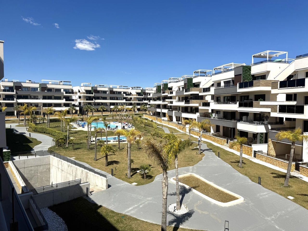 3-Bedroom Apartment in La Zenia, Orihuela Costa - Image 15